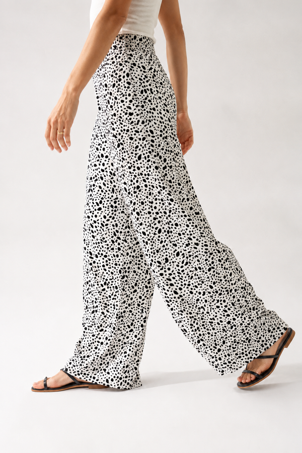 Pantalon fluide ample crème et noir motif animal * seconde main - La Penderie du Paradis- La Penderie du Paradis