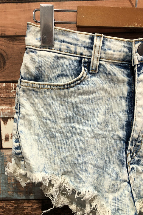 Short en jeans bleu pâle (s) seconde main Vibrant M.i.U.   