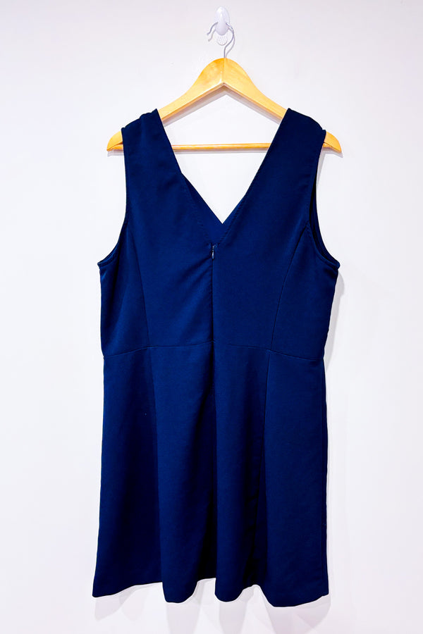 Robe marine* seconde main - Willow & Thread- La Penderie du Paradis