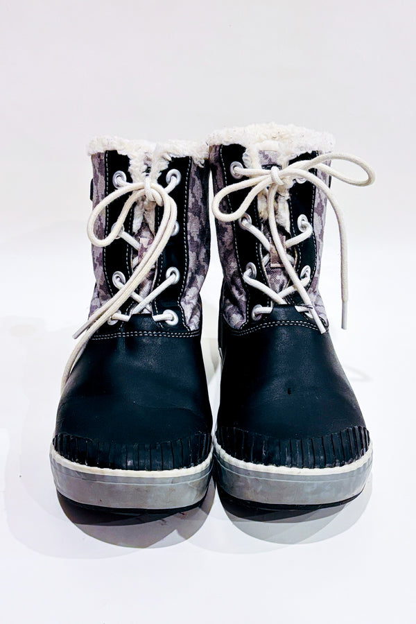 Bottes imperméables noires et grises intérieur en mouton (5) seconde main - Keen- La Penderie du Paradis