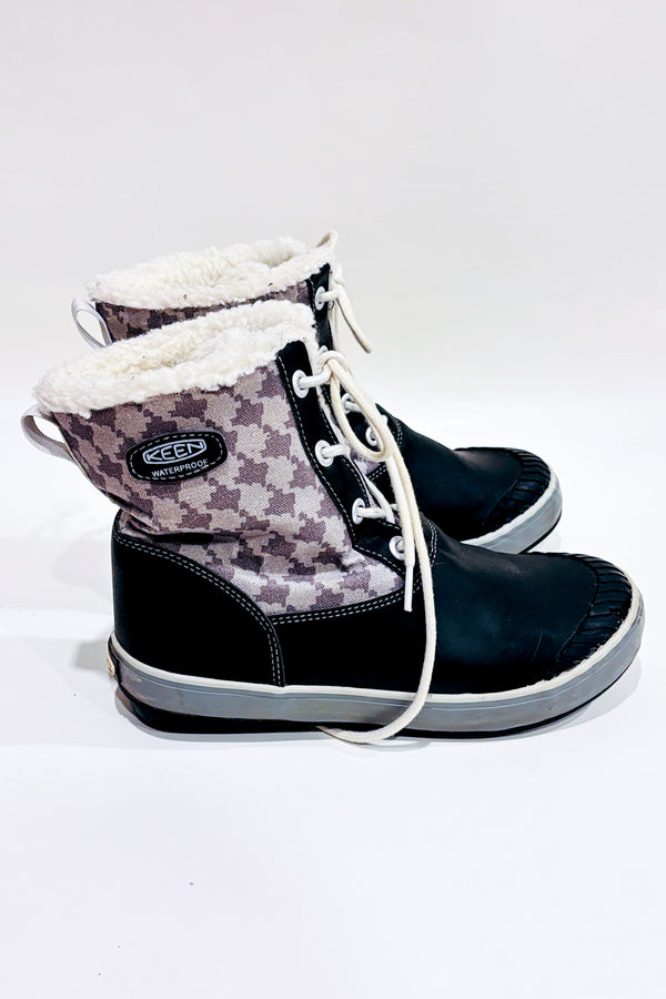 Bottes imperméables noires et grises intérieur en mouton (5) seconde main - Keen- La Penderie du Paradis