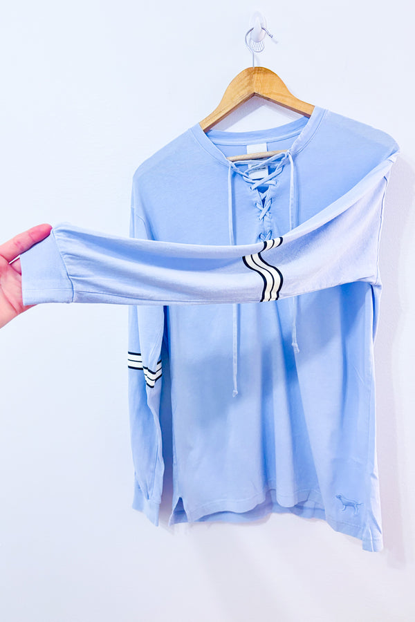 Chandail de pyjama bleu pâle seconde main - Victoria Secret- La Penderie du Paradis