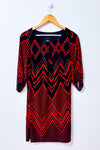 Robe marine et rouge à motif géométrique seconde main - En Focus Studio- La Penderie du Paradis