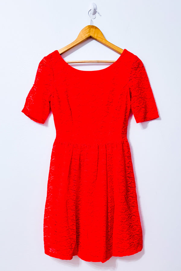 Robe corail en dentelle seconde main - Jessica Simpson- La Penderie du Paradis