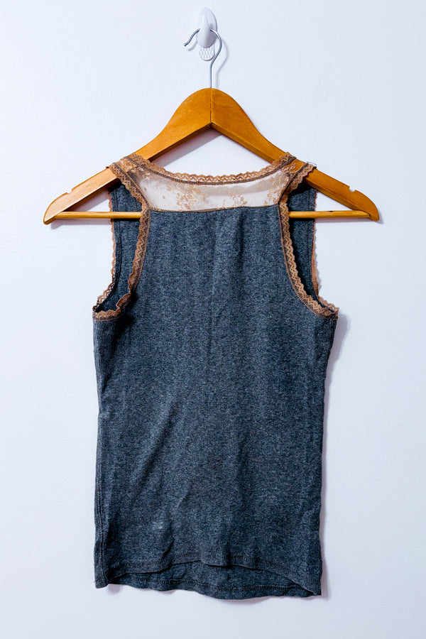 Camisole grise côtelée avec dentelle contrastante seconde main - Poof Authentic- La Penderie du Paradis