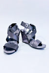 Sandales argent (7.5)-BCBG Maxazria-La Penderie du Paradis 🕊