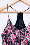 Camisole fleurie noire et mauve (s)-Dynamite-La Penderie du Paradis 🕊