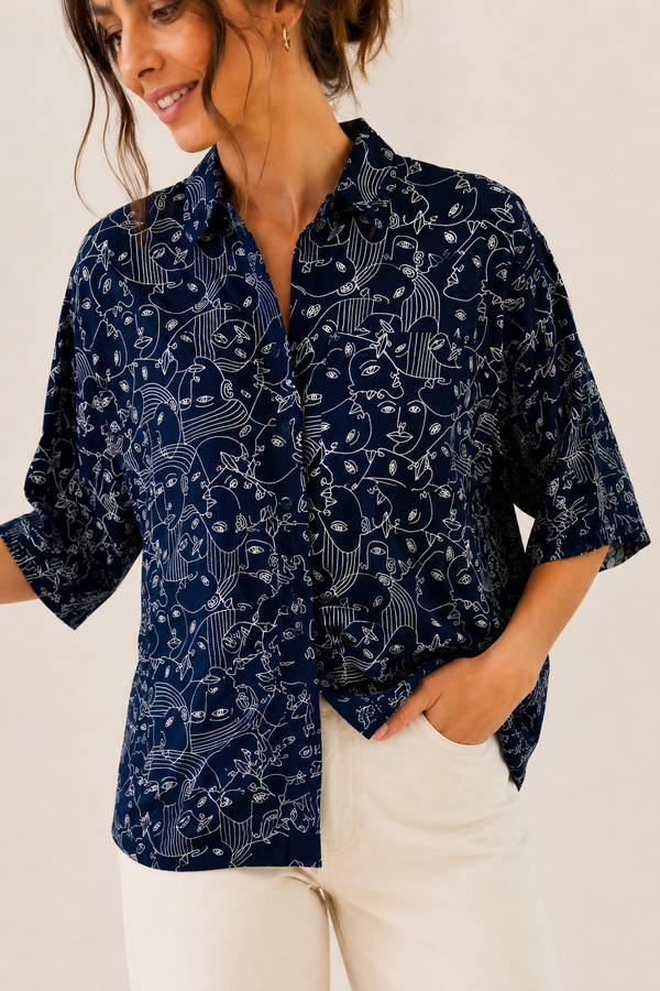Chemise ample noire à motifs visages graphiques* seconde main - Simons- La Penderie du Paradis