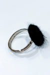 Bague noire en poil seconde main Autres 