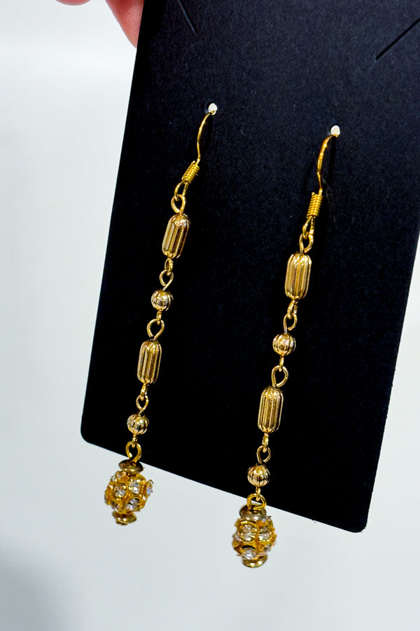 Boucles d'oreilles pendantes dorées avec cristaux* seconde main - Autres- La Penderie du Paradis