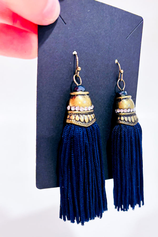Boucles d'oreilles pompom marine seconde main - Autres- La Penderie du Paradis