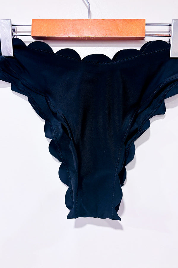 Bas de maillot de bain noir festonné Lara seconde main - Cupshe- La Penderie du Paradis