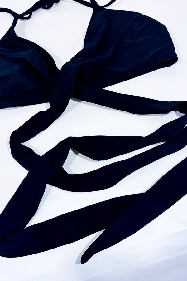 Haut de maillot de bain noir à nouer seconde main - Autres- La Penderie du Paradis