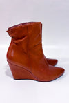 Taupe leather boots with wedge heel (6.5)