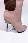 Beige leather boots (6.5)