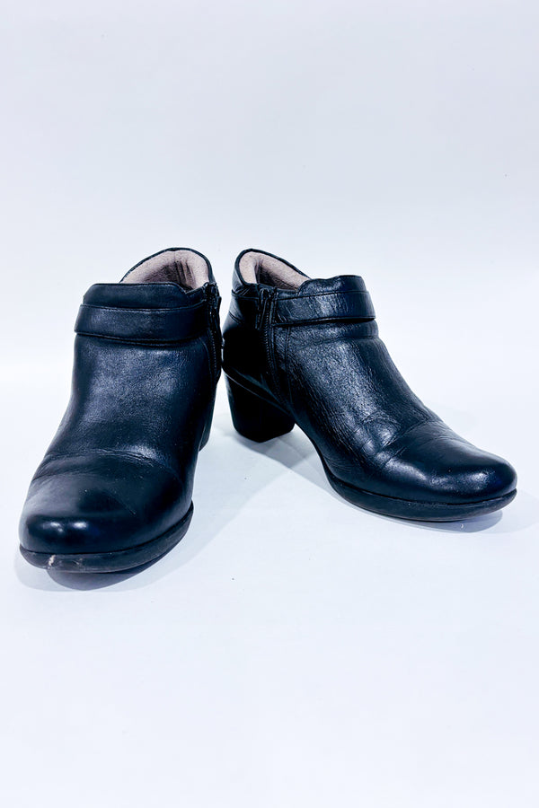 Bottes noires (6.5)-Naturalizer-La Penderie du Paradis 🕊