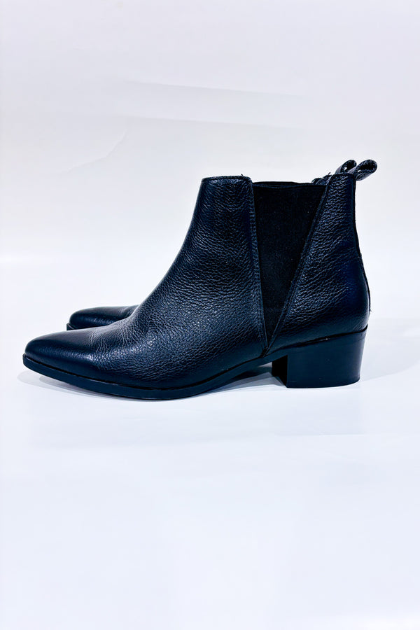 Bottes noires à talon bloc* seconde main - Vero Moda- La Penderie du Paradis