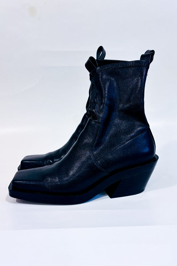 Bottes noires à talon bloc* seconde main - Zara- La Penderie du Paradis