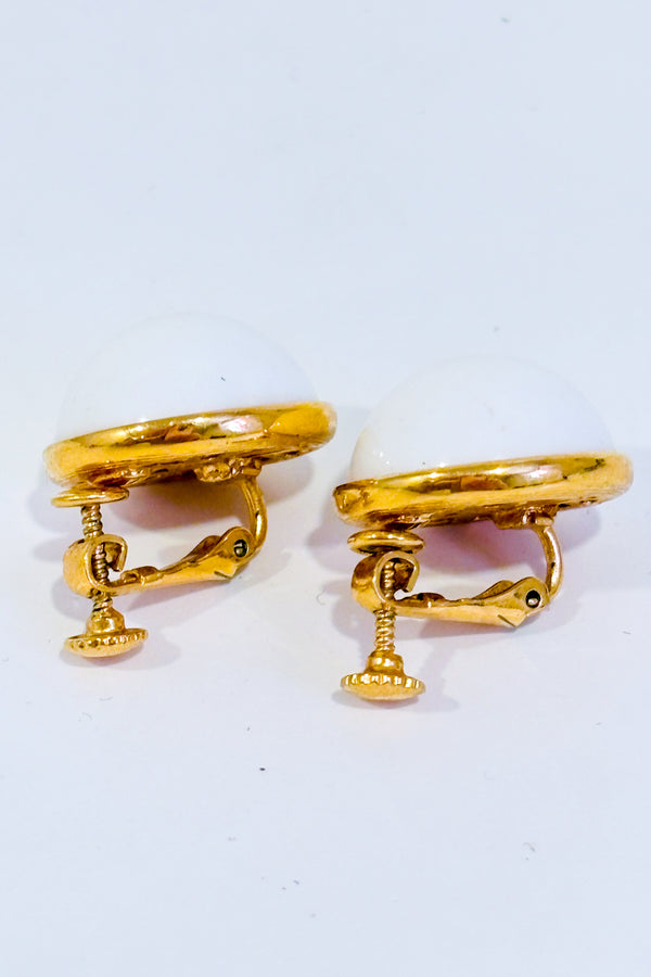 Boucles d'oreilles à clip blanches et or-Autres-La Penderie du Paradis 🕊