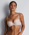 Soutien-gorge rose en dentelle corbeille confort* seconde main - Aubade Paris- La Penderie du Paradis