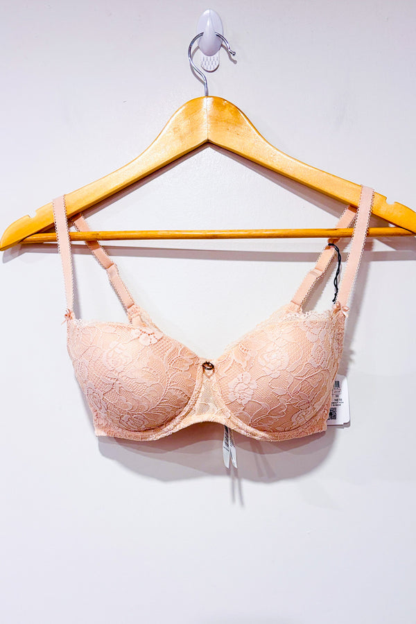 Soutien-gorge rose en dentelle corbeille confort* seconde main - Aubade Paris- La Penderie du Paradis