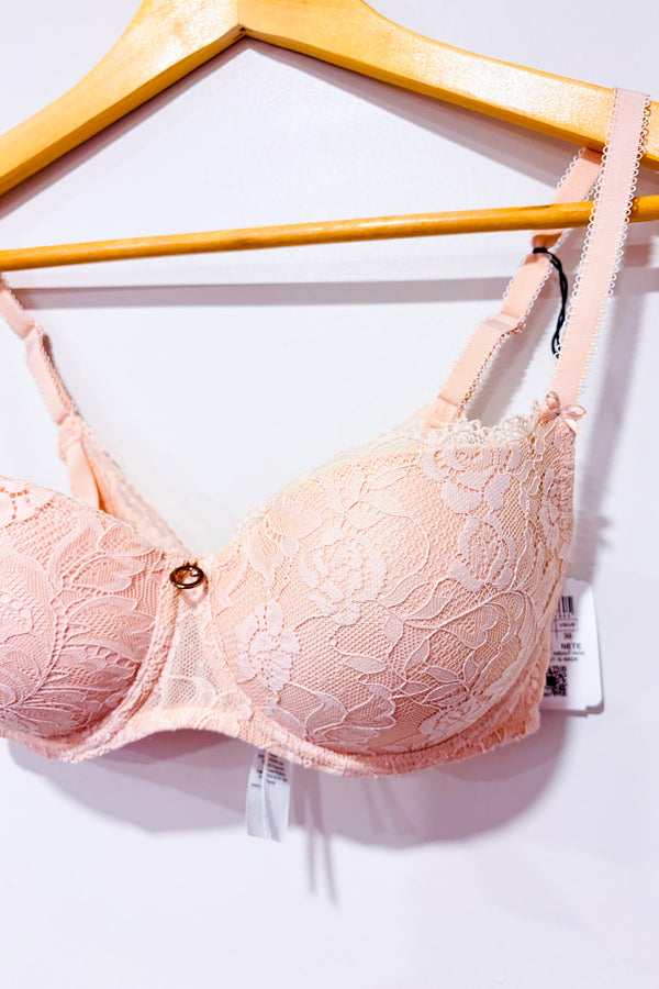 Soutien-gorge rose en dentelle corbeille confort* seconde main - Aubade Paris- La Penderie du Paradis