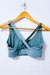 Brassière de sport bleu sauge à dos croisé seconde main - Sabē- La Penderie du Paradis