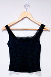 Camisole courte noire fleurie avec dentelle (s)-Arianne-La Penderie du Paradis 🕊