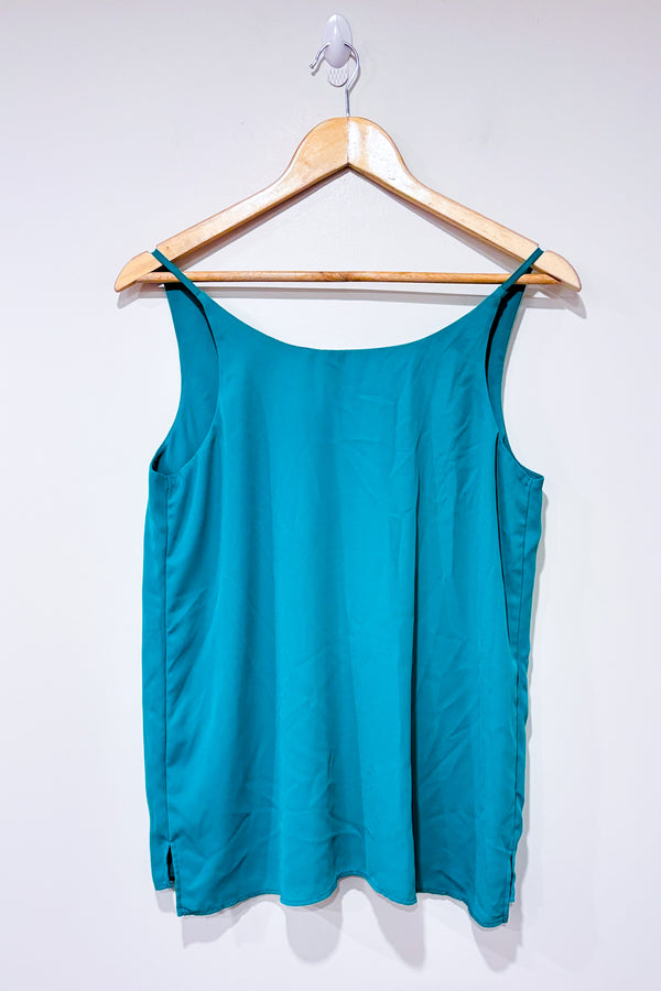 Camisole fluide verte (s)-Reitmans-La Penderie du Paradis 🕊