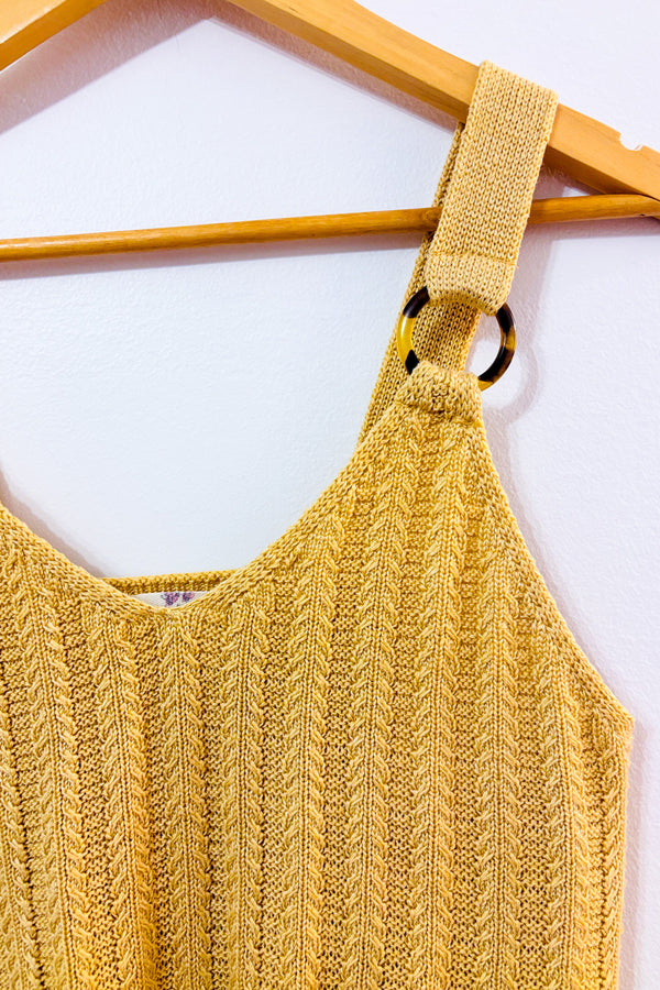 Camisole beige en tricot avec anneau écaille seconde main - Hippie Rose- La Penderie du Paradis