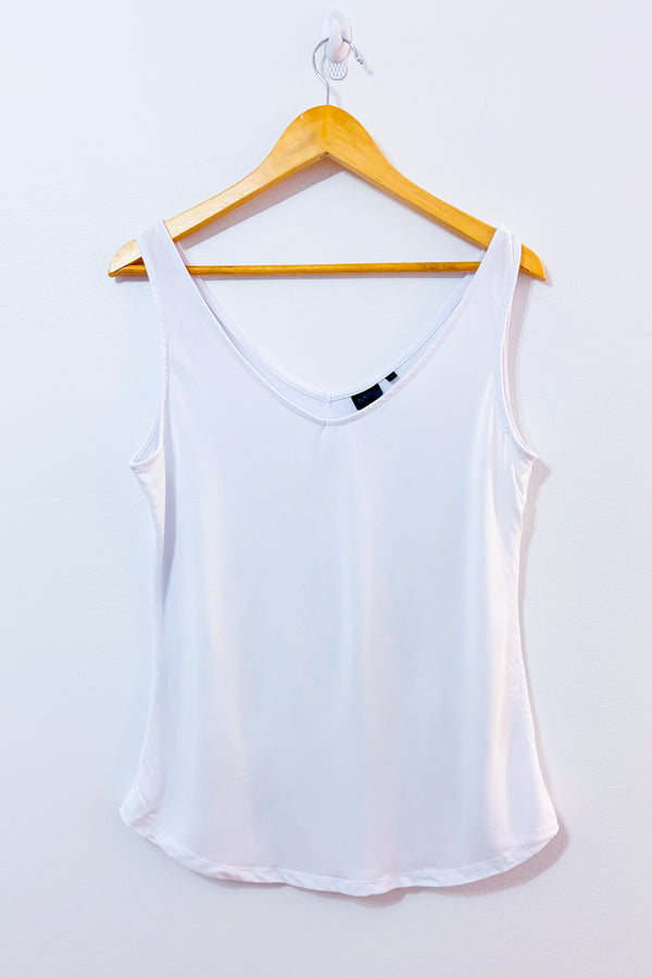 Camisole blanche basique seconde main - Mode Maca- La Penderie du Paradis