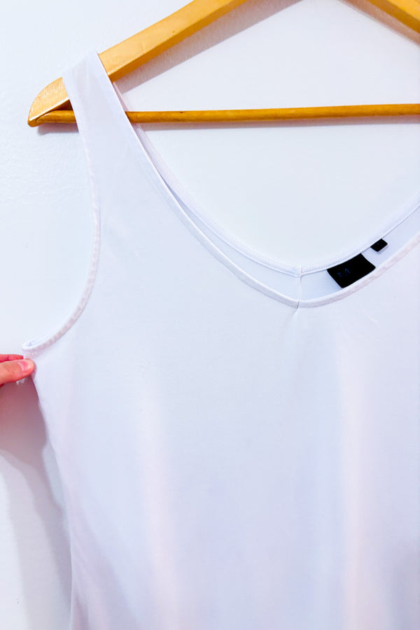 Camisole blanche basique seconde main - Mode Maca- La Penderie du Paradis