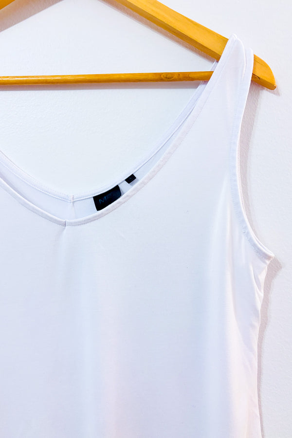 Camisole blanche basique seconde main - Mode Maca- La Penderie du Paradis