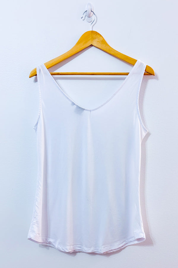 Camisole blanche basique seconde main - Mode Maca- La Penderie du Paradis