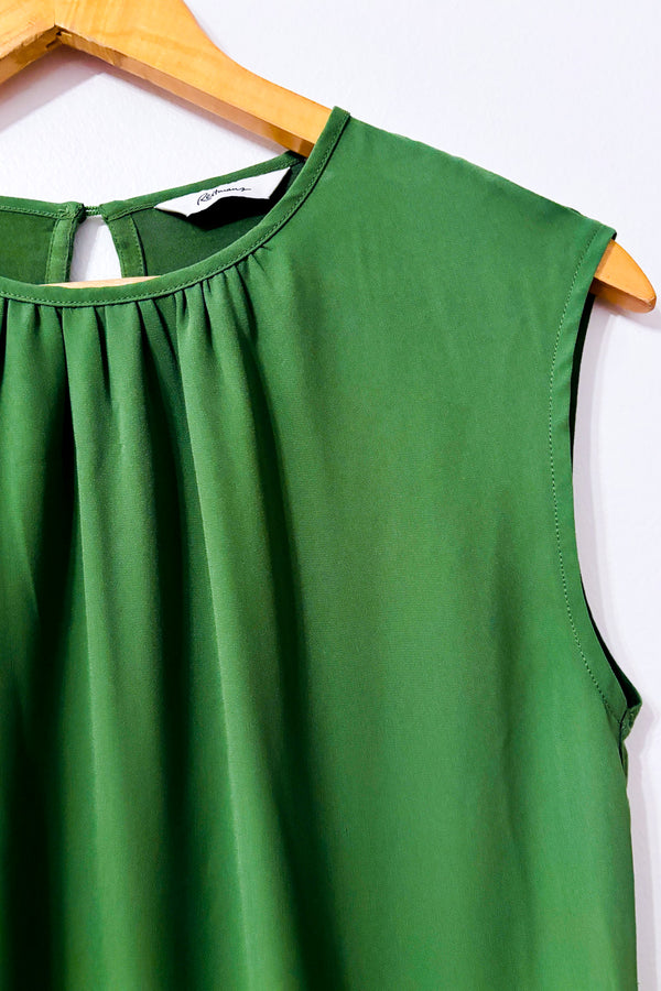 Camisole fluide verte à encolure plissée seconde main - Reitmans- La Penderie du Paradis