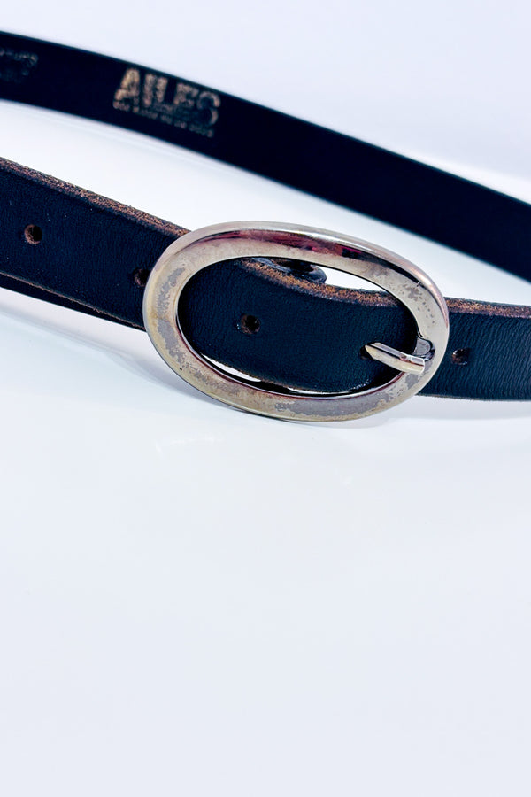 Ceinture noire en cuir avec boucle ovale seconde main - Les Ailes De La Mode- La Penderie du Paradis