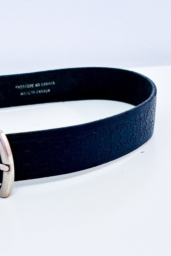 Ceinture noire fleurie texturée en cuir véritable seconde main - Grenier- La Penderie du Paradis