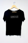 T-shirt noir ''Amour'' (s) -- La Penderie du Paradis ?