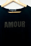 T-shirt noir ''Amour'' (s) -- La Penderie du Paradis ?