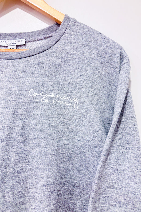 Chandail crewneck gris ''cocooning lover'' (l)-Daily Story-La Penderie du Paradis 🕊