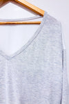 Chandail gris et blanc (l/xl)-Autres-La Penderie du Paradis 🕊