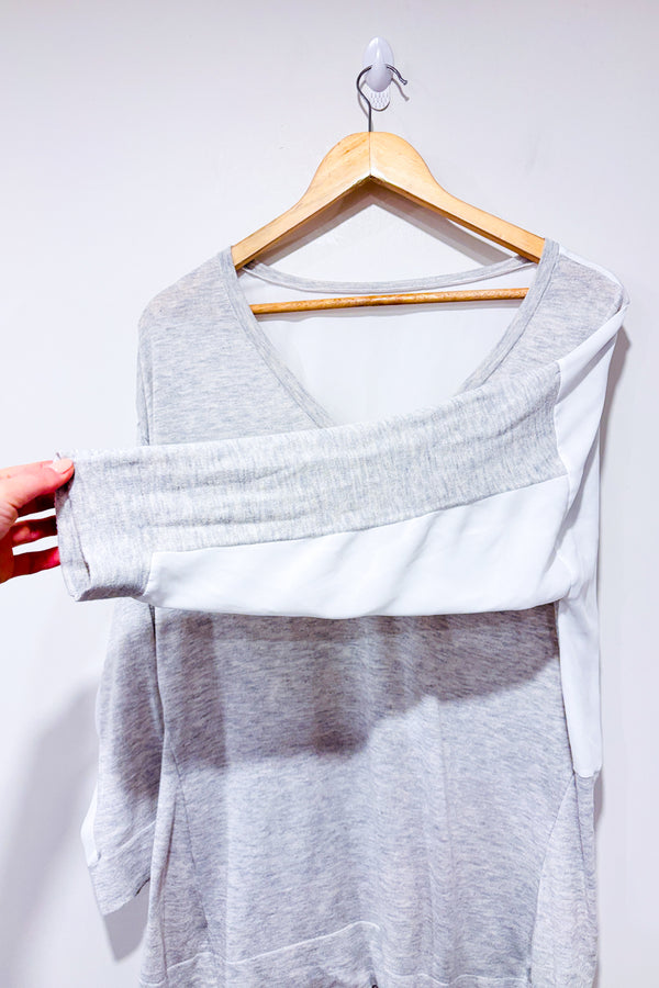 Chandail gris et blanc (l/xl)-Autres-La Penderie du Paradis 🕊