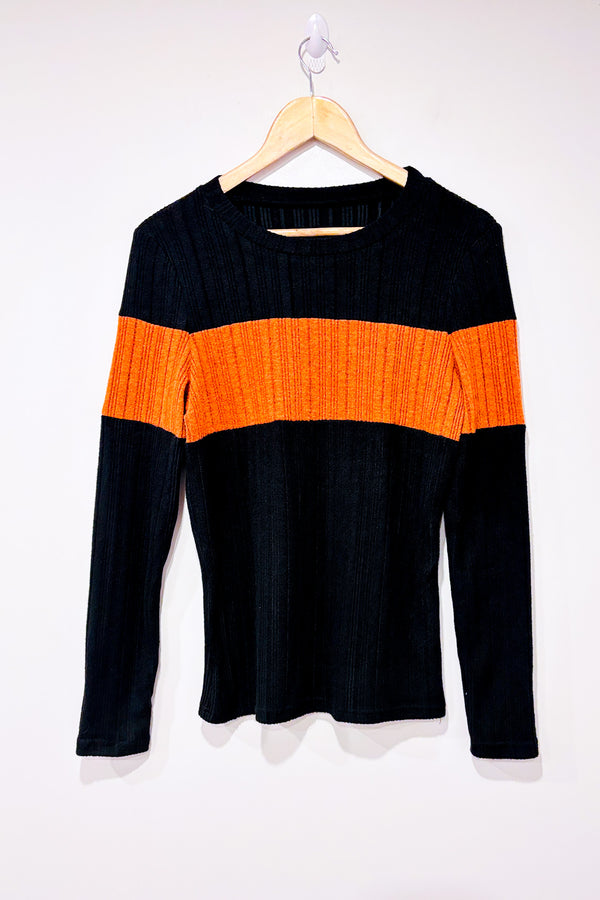 Chandail noir et orange (l)-Autres-La Penderie du Paradis 🕊