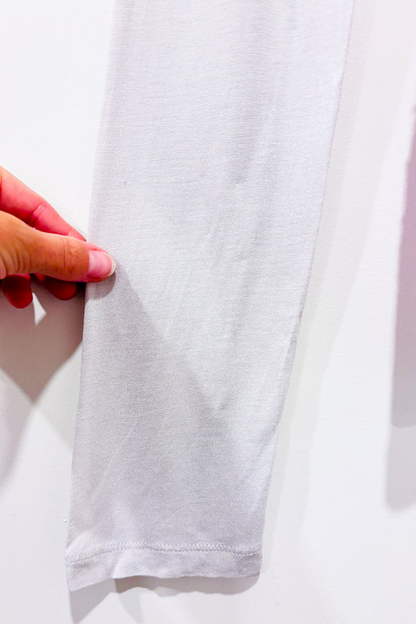 Chandail gris et rose avec dentelle (m)-BCBG Maxazria-La Penderie du Paradis 🕊