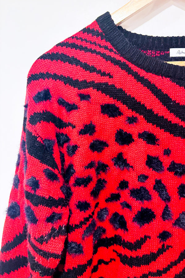 Chandail rouge et noir en tricot avec fausse fourrure (l)-Reitmans-La Penderie du Paradis 🕊
