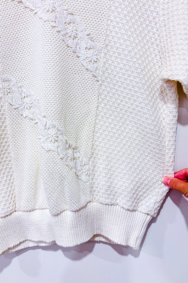 T-shirt crème en tricot avec fleurs en dentelle (m/l)-Autres-La Penderie du Paradis 🕊