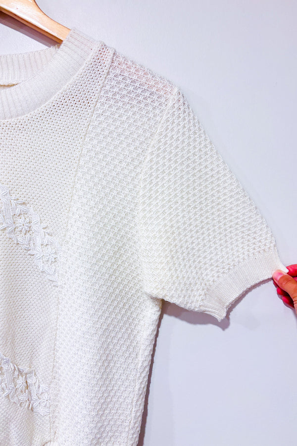 T-shirt crème en tricot avec fleurs en dentelle (m/l)-Autres-La Penderie du Paradis 🕊
