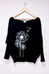 Chandail ample noir avec fleur blanche (xl)-Trop Belle Pour Toi-La Penderie du Paradis 🕊