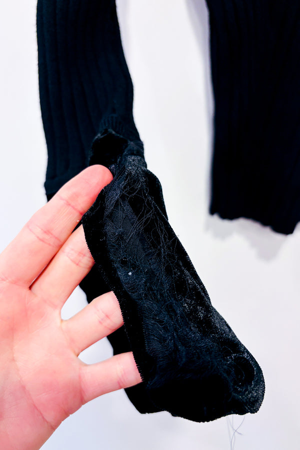 Chandail côtelé noir ajusté avec manches en velours (m)-Armani Exchange-La Penderie du Paradis 🕊