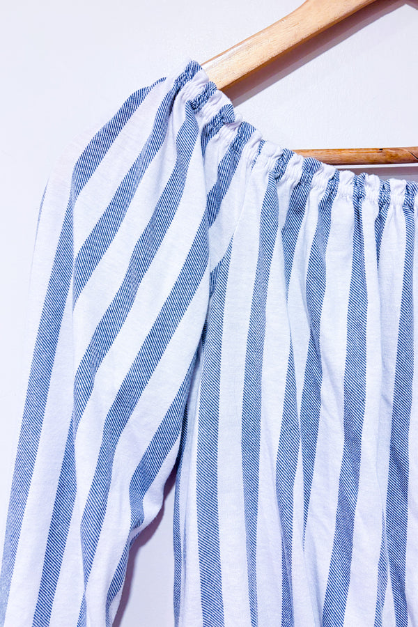 Haut blanc et bleu rayé avec épaules dénudées (xs)-Ardene-La Penderie du Paradis 🕊
